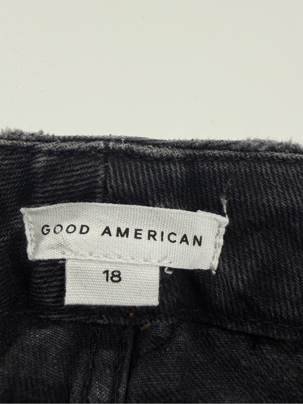 NWT Good American Good ’90s Black Relaxed Straight Jeans 18 - Picture 7 of 12